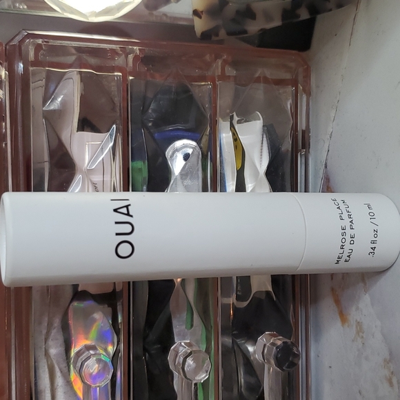 Ouai Perfume - Picture 2 of 3